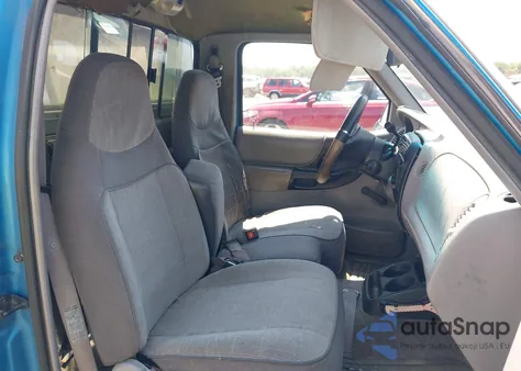 1995 Ford Ranger из США, поврежденный, VIN 1FTCR10A2SUA57023